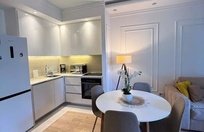 Alquiler a largo plazo de un apartamento de 2 habitaciones, 57 m², en Belgrado, Serbia