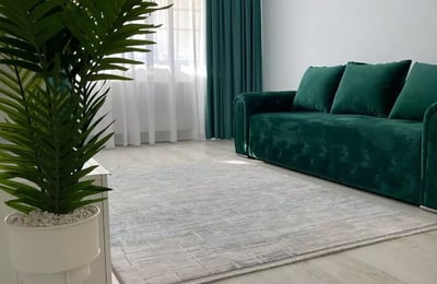 Alquiler a largo plazo de un apartamento de 2 habitaciones, 50 m², en Vivo, Constanza, Rumanía