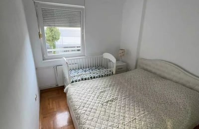 Long-term rental of a 3-room apartment, 60 m², in the city center, Belgrade, Serbia
