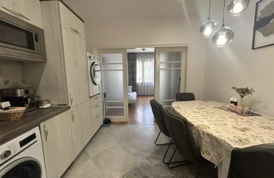 Langzeitmiete einer 4-Zimmer-Wohnung, 100 m², in Varna, Bulgarien