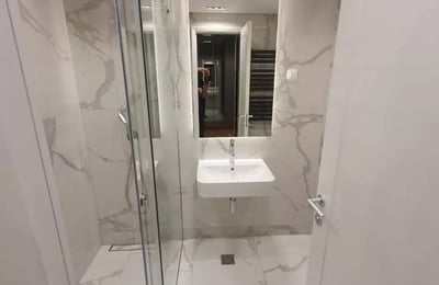 Alquiler a largo plazo de un apartamento de 2 habitaciones, 67 m², en Kneza Milosa Residence, Belgrado, Serbia