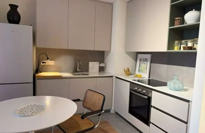 Alquiler a largo plazo de un apartamento de 2 habitaciones, 58 m², en Belgrado, Serbia