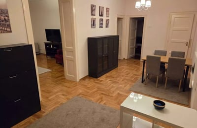 Location longue durée d’un appartement de 3 pièces, 80 m², à Vračar, Belgrade, Serbie