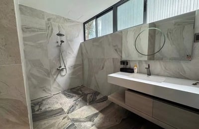 Location longue durée d’une villa de 4 chambres à Nam Viet A, Da Nang, Vietnam