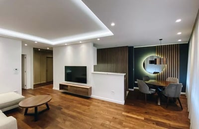 Alquiler a largo plazo de un piso de 3 habitaciones, 68 m², Vračar, Belgrado, Serbia