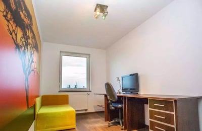 Long-term rental of a 3-room apartment, 50 m², Psie Pole, Wrocław, Poland