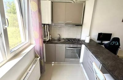Долгосрочная аренда студии с балконом, 6-й сектор, Бухарест, Румыния