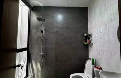 Langzeitmiete eines Hauses, 4 Schlafzimmer, in der Nähe des Pham Van Dong Strandes, Da Nang, Vietnam