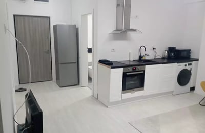 Alquiler de cómodos apartamentos de 2 habitaciones, 45 m², Constanța, Rumanía