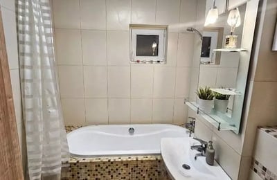 Аренда уютной 3-комнатной квартиры, 85 м², Фалеза Норд, Констанца, Румыния