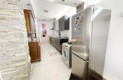 Аренда уютного 2-комнатного апартамента с двориком, Варна, Болгария