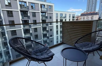 Alquiler de un espacioso apartamento de 2 habitaciones, 55 m², Belgrado, Serbia