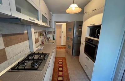 Miete komfortabler 4-Zimmer-Apartments, 90 m², Constanța, Rumänien