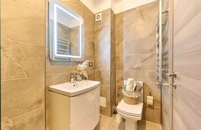 Location de spacieux appartements de 3 pièces, 75 m², Mamaia, Constanța, Roumanie