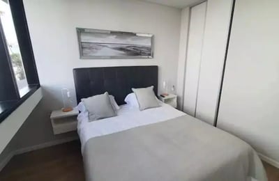 Long-term rental in Buenos Aires: Modern 2-room apartment with balcony, rooftop pool and gym in Palermo Soho