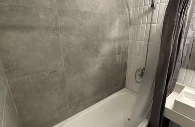 Long-term rental in Buenos Aires: Spacious 2-room apartment with terrace and full amenities in Palermo