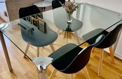 Long-term rental in Buenos Aires: Bright 2-room apartment with amenities and balcony in Palermo Hollywood