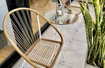 Long-term rental in Buenos Aires: Bright 2-room apartment with amenities and balcony in Palermo Hollywood