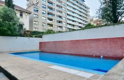 Long-term rental in Buenos Aires: Bright 2-room apartment with amenities and balcony in Palermo Hollywood