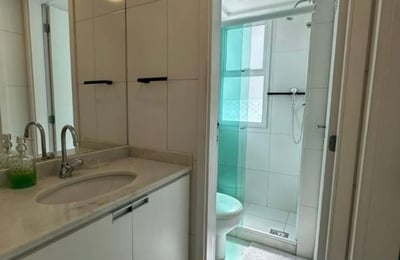 Alquiler de un amplio apartamento de 3 habitaciones, 96 m², en Barra de Tijuca, Río de Janeiro, Brasil