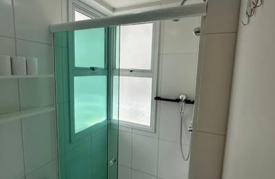 Alquiler de un amplio apartamento de 3 habitaciones, 96 m², en Barra de Tijuca, Río de Janeiro, Brasil