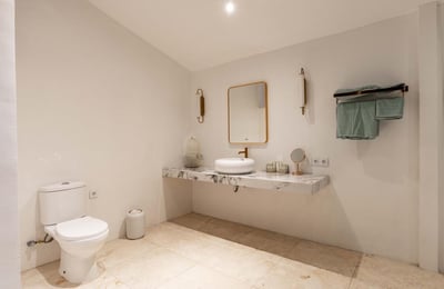 Rental of a premium villa with jacuzzi, sauna, and rice field view, Kecamatan, Bali, Indonesia