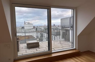 Alquiler Ático 4 Habitaciones 142m² con Terraza y Balcón cerca de Mariahilferstrasse, Viena