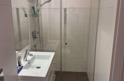 Alquiler Ático 4 Habitaciones 142m² con Terraza y Balcón cerca de Mariahilferstrasse, Viena