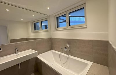 Alquiler Apartamento 4 Habitaciones 112m² con Terraza en el Techo en Sievering, Viena