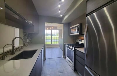 Long-Term Rental – Renovated 2BR Townhouse in Wheeling, IL, USA (Polo Run)