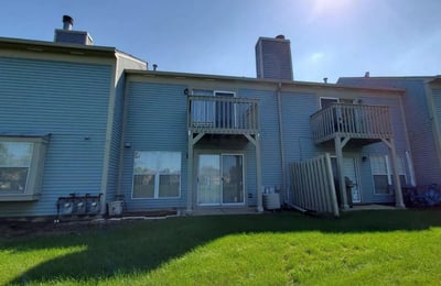 Long-Term Rental – Renovated 2BR Townhouse in Wheeling, IL, USA (Polo Run)