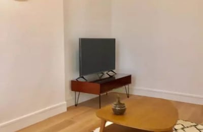 Location d’un appartement meublé de 2 pièces, 42 m², Paris 16ᵉ, France