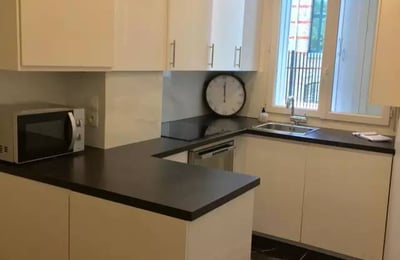Location d’un appartement meublé de 2 pièces, 42 m², Paris 16ᵉ, France