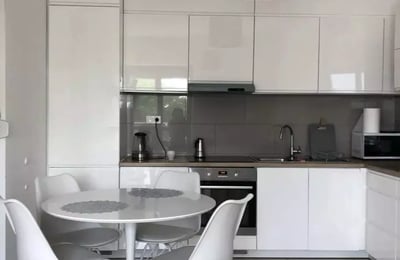 Long-term rental of a 2-room apartment, 48 m² in Krakow, Poland