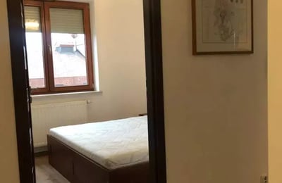 Long-term rental of a 2-room apartment, 48 m² in Krakow, Poland
