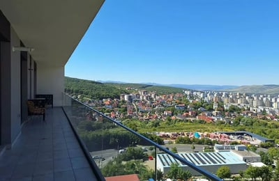 Аренда современной 4-комнатной квартиры, 100 м², Клуж-Напока, Румыния