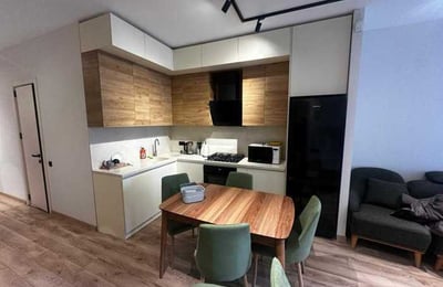 Location d’un appartement cosy et meublé, 65 m², Saburtalo, Tbilissi, Géorgie