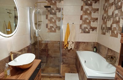 Location d’un duplex moderne de 3 pièces, 110 m², Miskolctapolca, Miskolc, Hongrie