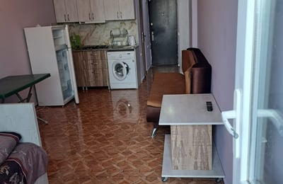 Location d’un studio cosy et meublé avec vue sur la mer, Batouми, Géоргие