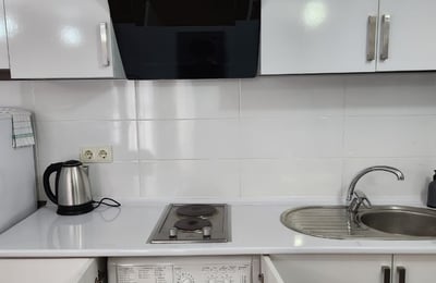 Location d’un studio cosy et meublé avec vue sur la mer, Batoumi, Géorgie