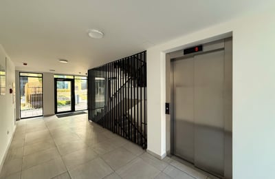 Location d’un appartement spacieux et meublé de 2 pièces, 58 m², Staré Mesto, Bratislava, Slovaquie