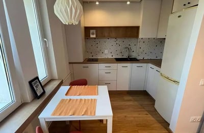 Location longue durée d’un studio, 26 m², à Târgu-Mureș, Roumanie