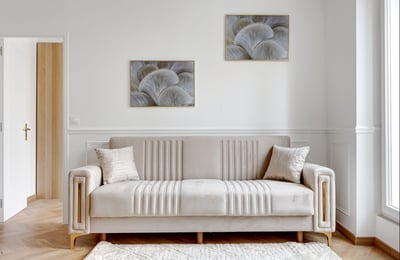 Rent of a modern 2-room apartment, 61 m², with a view of the majestic Porte Saint-Denis, Paris, France