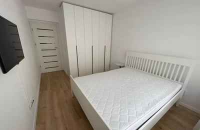 Alquiler a largo plazo de un piso de 2 habitaciones, 60 m², Bucarest, Rumanía