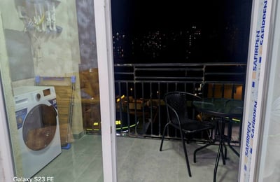 Moderne, helle Wohnung mit Balkon zur Miete, Batumi, Georgien