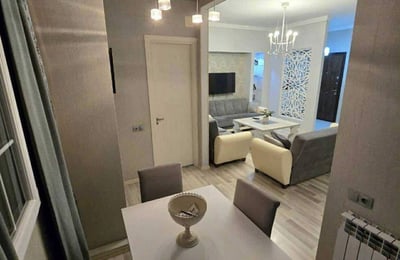 Geräumige Wohnung mit Balkon zur Miete, 80 m², Batumi, Georgien