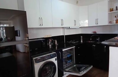 Helle, komfortable Wohnung mit großem Balkon zur Miete, 85 m², Batumi, Georgien