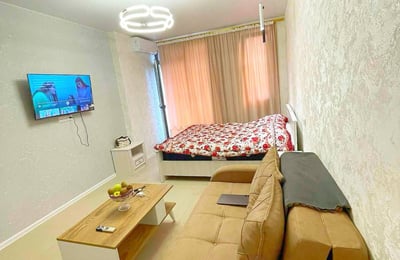 Neues, helles Studio mit Balkon zur Miete, 35 m², Batumi, Georgien