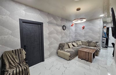 Alquiler de luminoso y cómodo apartamento en Black Sea Tower, 62 m², Batumi, Georgia