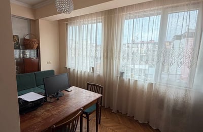Alquiler de apartamento acogedor y amueblado, 47 m², Batumi, Georgia